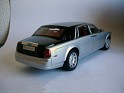 1:18 TRL Models Rolls-Royce Phantom EWB 2003 Silver/Black. Subida por Ricardo
